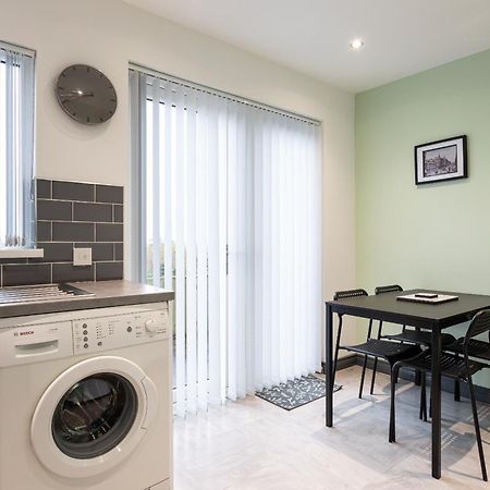 Fully Refurbished North Belfast Home 2 Kültér fotó