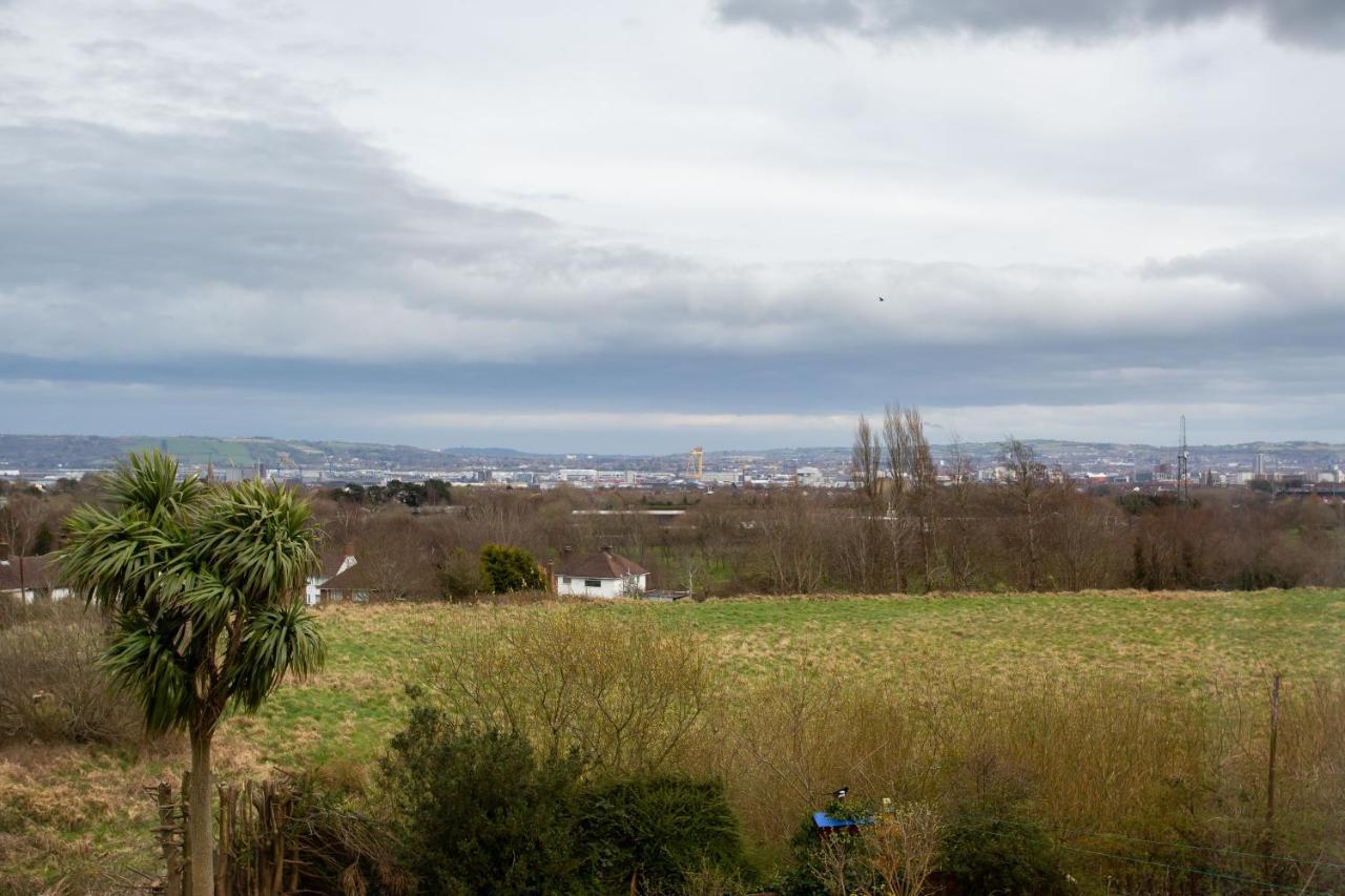 Fully Refurbished North Belfast Home 2 Kültér fotó