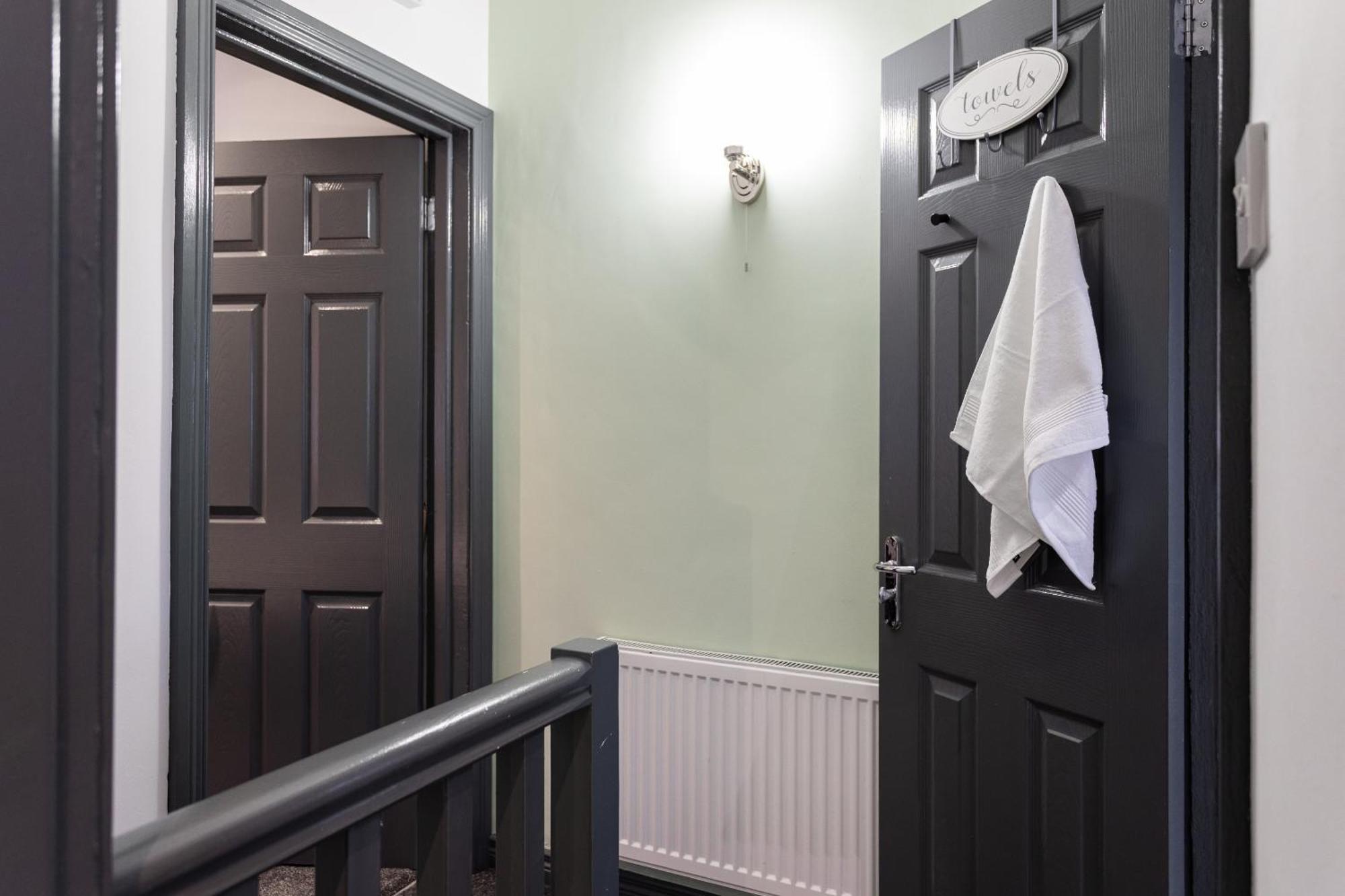 Fully Refurbished North Belfast Home 2 Kültér fotó